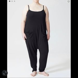 Universal Standard Black Jackson Jumpsuit Sz M (18-20)